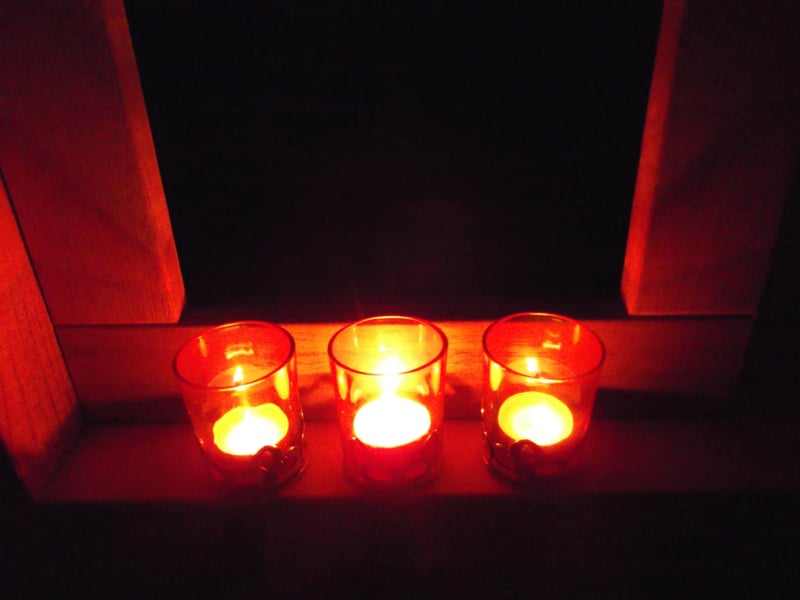 Set van 3 waxinelichthouders
[mwwsrc:2ffeec894c6ea5f14cf9f62786d576747bf53d57.jpg]