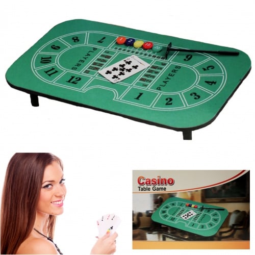 Blackjack Tafel
[mwwsrc:58c8eeace30d0b94563ecdfe15de8da37f7b7b34.jpg]