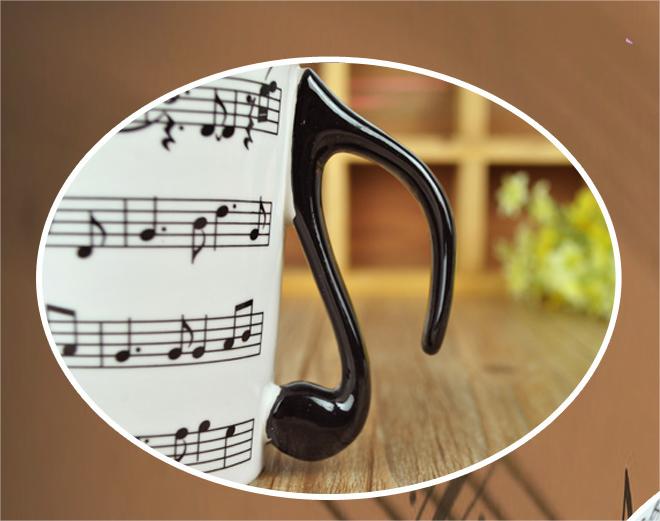 Keramiek mok Muzieknoot Piano
[mwwsrc:d484ec7c9fc31e39918e01543b8e2fae6e5a5d61.jpg]