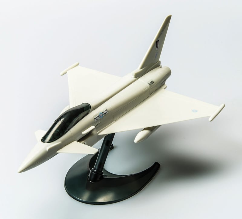 Airfix Typhoon J6002
[mwwsrc:f326682b21c3c623035f59835a1751f1db0f3a9a.jpg]