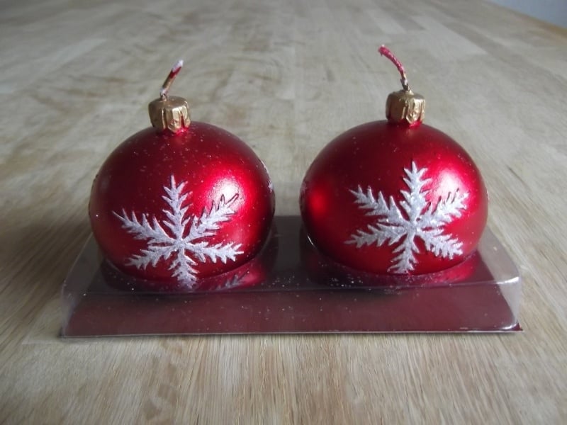 Set van 2 kerstbal kaarsen.
[mwwsrc:fb32a8651893c46025566dc2d3722a3ffd8c54b4.jpg]